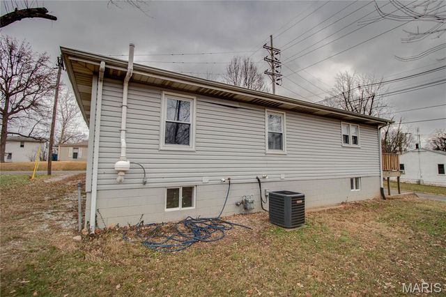 602 N Walnut Street, Bethalto, IL 62010