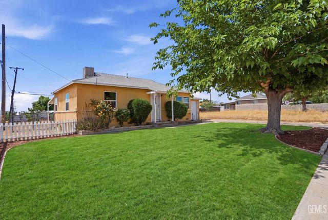 4609 Center, Bakersfield, CA 93306