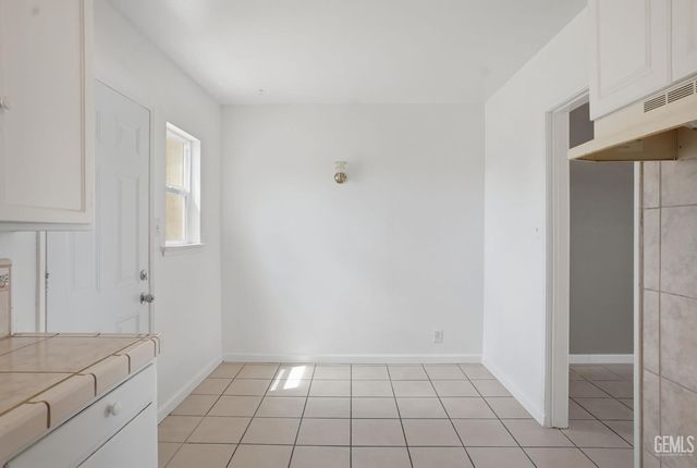 4609 Center, Bakersfield, CA 93306