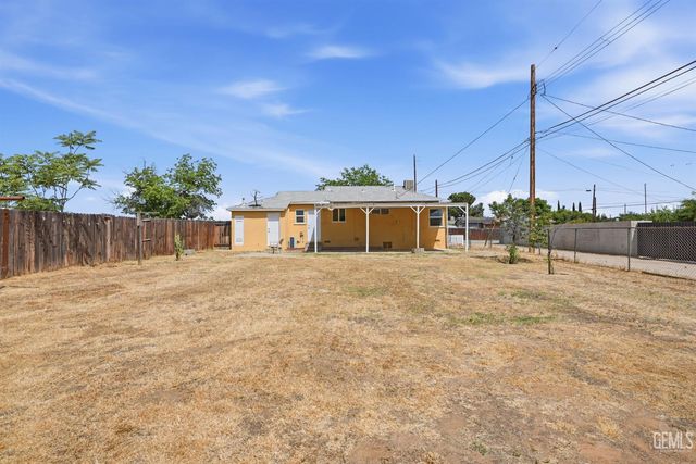 4609 Center, Bakersfield, CA 93306