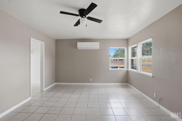 4609 Center, Bakersfield, CA 93306