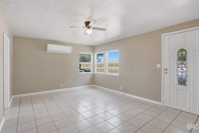 4609 Center, Bakersfield, CA 93306