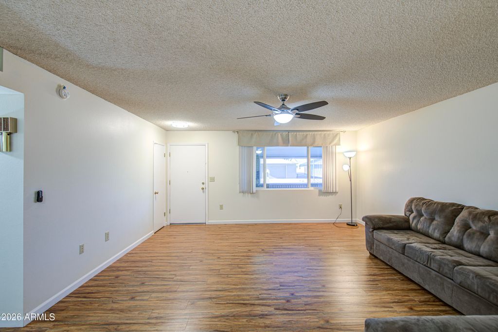 9909 W NEWPORT Drive, Sun City, AZ 85351 — photo 2
