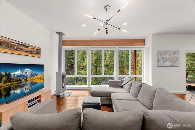 8970 Icicle Road, Leavenworth, WA 98826