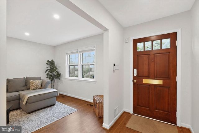 7024 ALICENT PL, Mclean, VA 22101