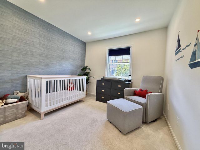 7024 ALICENT PL, Mclean, VA 22101