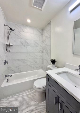 7024 ALICENT PL, Mclean, VA 22101