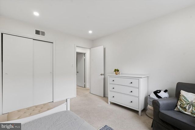 7024 ALICENT PL, Mclean, VA 22101