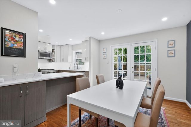 7024 ALICENT PL, Mclean, VA 22101