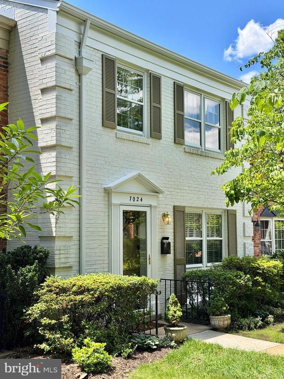 7024 ALICENT PL, Mclean, VA 22101