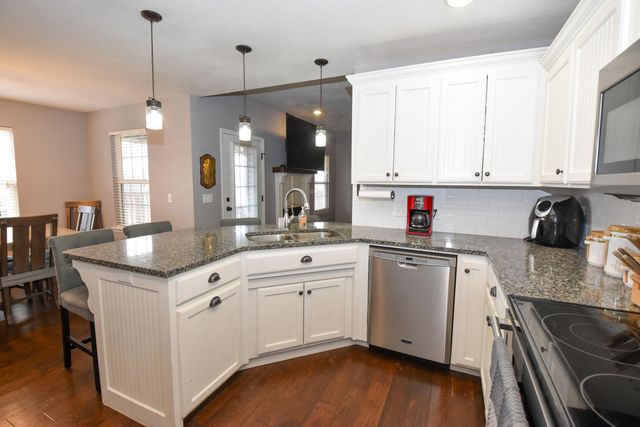 519 N Elm Avenue, Clever, MO 65631