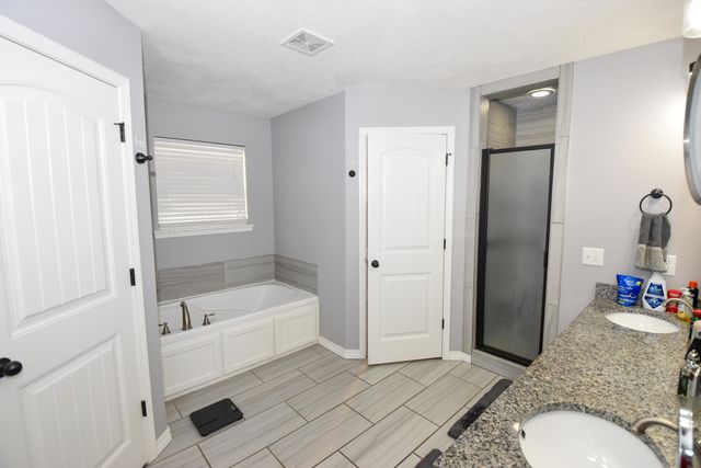 519 N Elm Avenue, Clever, MO 65631