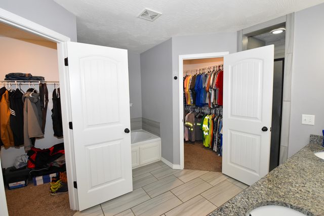 519 N Elm Avenue, Clever, MO 65631