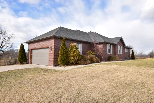 519 N Elm Avenue, Clever, MO 65631