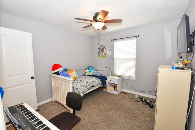 519 N Elm Avenue, Clever, MO 65631