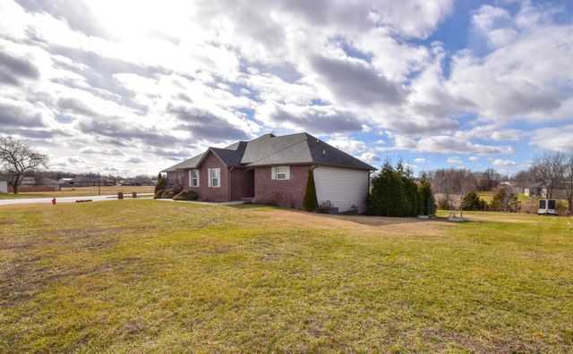 519 N Elm Avenue, Clever, MO 65631