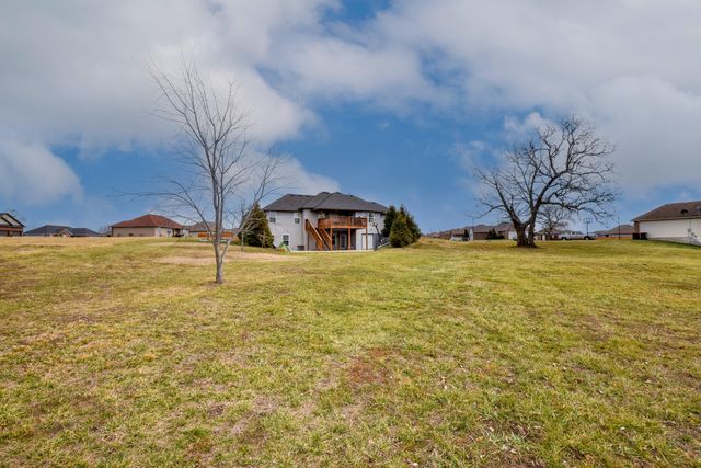 519 N Elm Avenue, Clever, MO 65631