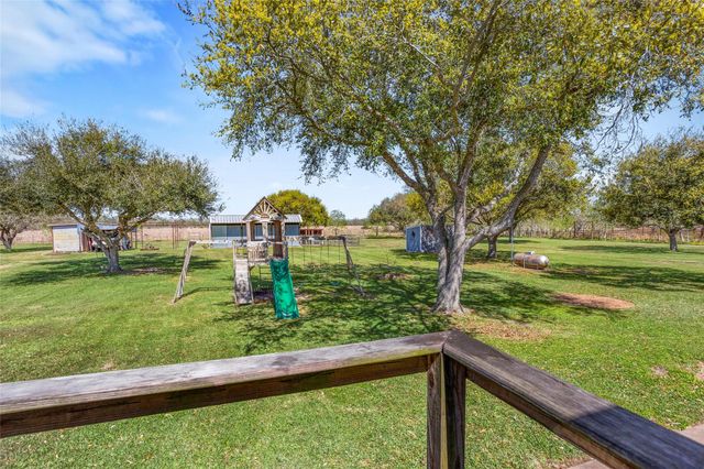3410 County Road 159, Alvin, TX 77511