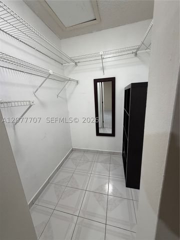2658 W 74th Ter, Hialeah, FL 33016