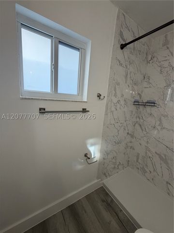 2658 W 74th Ter, Hialeah, FL 33016