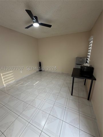 2658 W 74th Ter, Hialeah, FL 33016