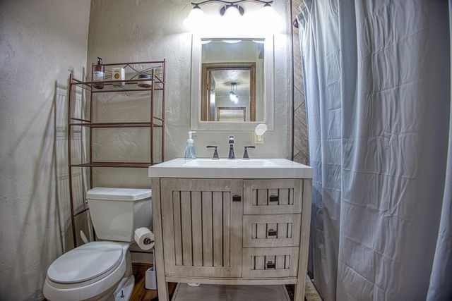 20723 N 2800 Road, Kingfisher, OK 73750