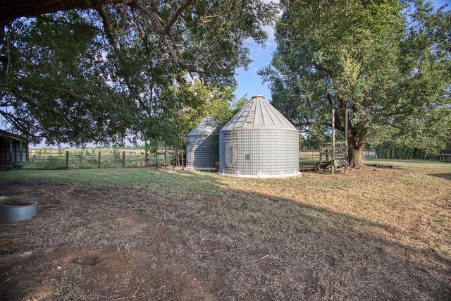 20723 N 2800 Road, Kingfisher, OK 73750