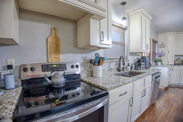 20723 N 2800 Road, Kingfisher, OK 73750