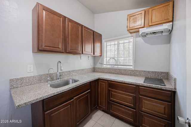 610 N 9TH Street 3, Phoenix, AZ 85006