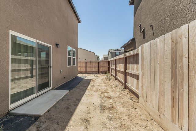 6364 W Hadley Avenue, Fresno, CA 93723