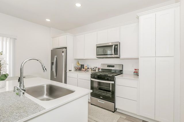6364 W Hadley Avenue, Fresno, CA 93723