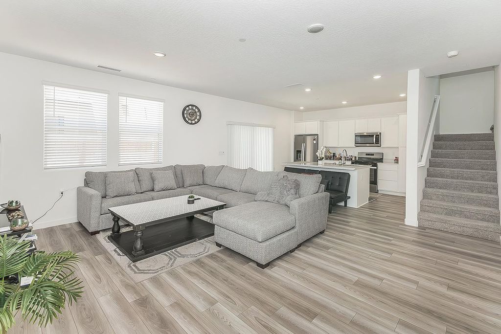 6364 W Hadley Avenue, Fresno, CA 93723