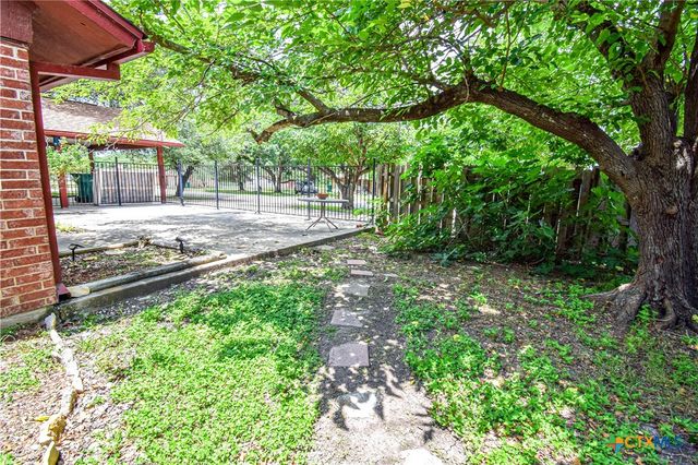 4300 Tahuaya Drive, Harker Heights, TX 76548