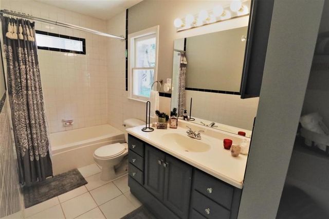 6075 Harleston, Sandy Springs, GA 30328