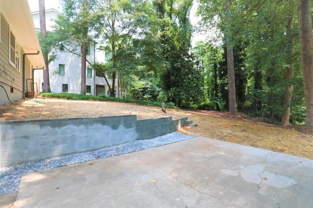 6075 Harleston, Sandy Springs, GA 30328