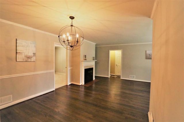 6075 Harleston, Sandy Springs, GA 30328