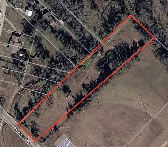 201 E Broadmore Avenue, Wills Point, TX 75169