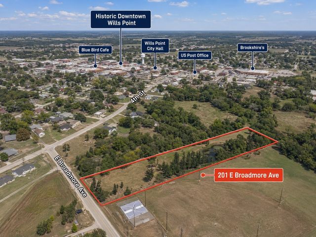 201 E Broadmore Avenue, Wills Point, TX 75169
