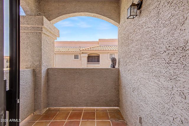 9151 W GREENWAY Road 224, Peoria, AZ 85381
