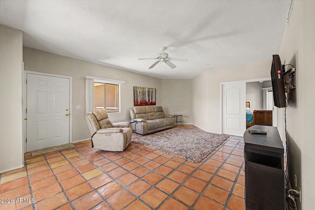 9151 W GREENWAY Road 224, Peoria, AZ 85381 — photo 4