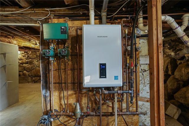 33 Holden Street, Coventry, RI 02816