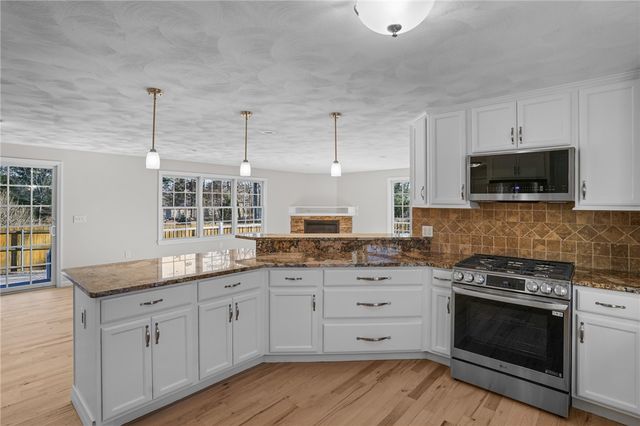 33 Holden Street, Coventry, RI 02816