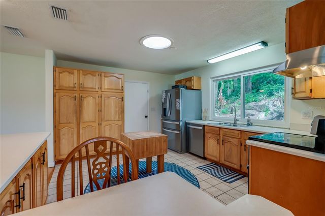 7 WATERFRONT COURT, Ormond Beach, FL 32174