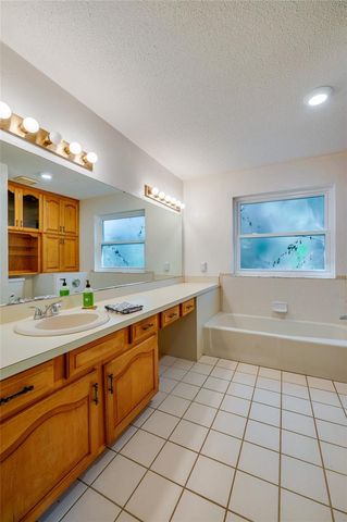 7 WATERFRONT COURT, Ormond Beach, FL 32174