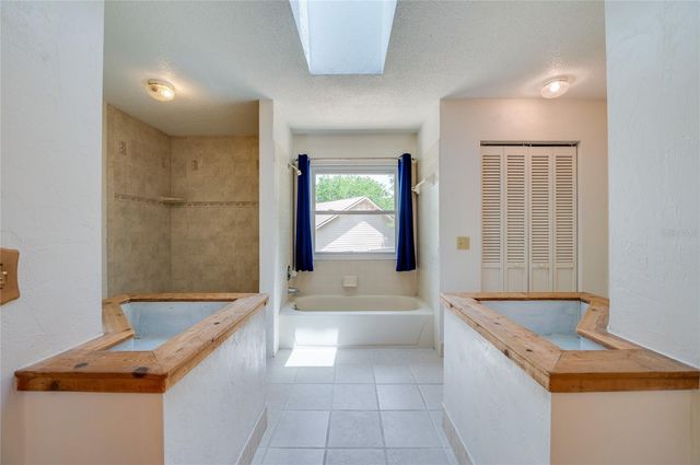 7 WATERFRONT COURT, Ormond Beach, FL 32174