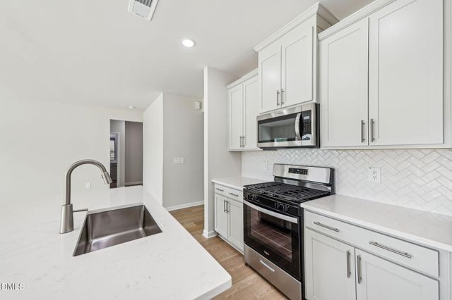 168 Thistle Patch Place, Angier, NC 27501