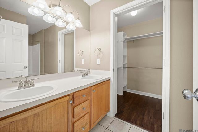 16229 E Ridgewood Dr, Prairieville, LA 70769