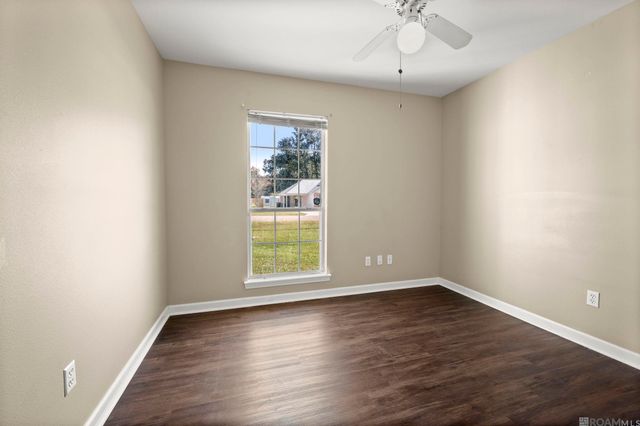 16229 E Ridgewood Dr, Prairieville, LA 70769