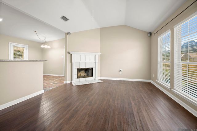 16229 E Ridgewood Dr, Prairieville, LA 70769