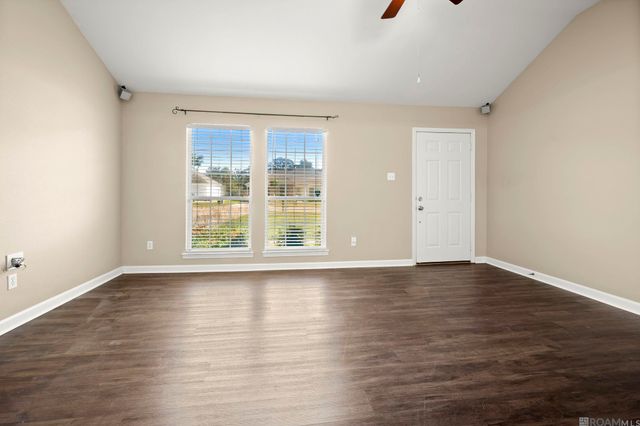 16229 E Ridgewood Dr, Prairieville, LA 70769